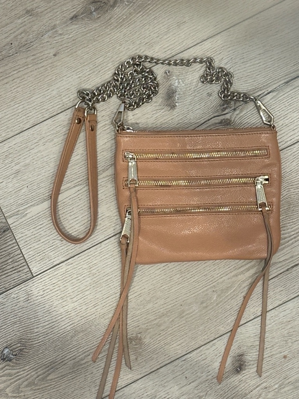Women's Leather Crossbody Bag in Tan